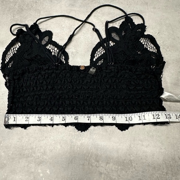 FREE PEOPLE‎ ONE Adella Black Lace Bralette Medium Boho Top Sexy Lightweight - Picture 12 of 15